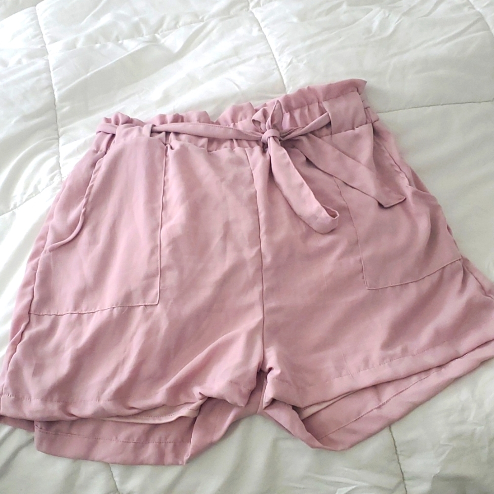 Fashion Nova Mauve paperbag shorts NWT sz 2X!